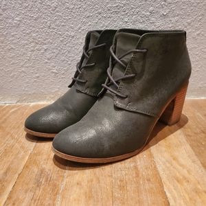 Size 9 Black Toms Ankle Boots